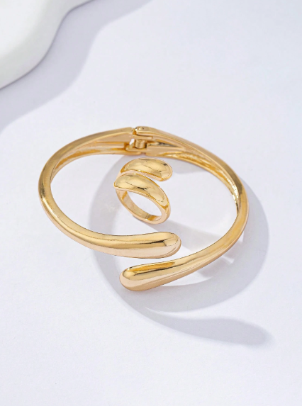 Two-piece set: elegant open asymmetrical bracelet with intersecting water droplets and antique gold ring