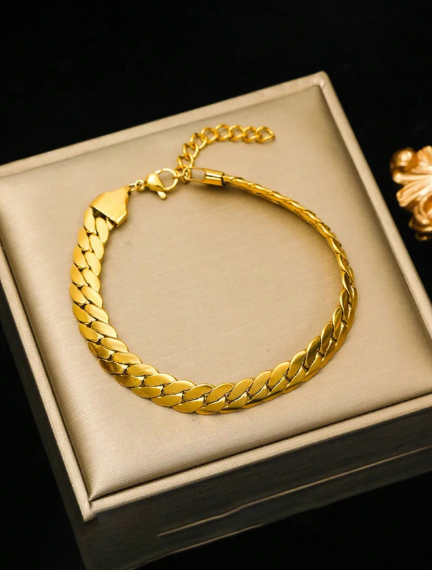 Two-piece stainless steel necklace and bracelet set