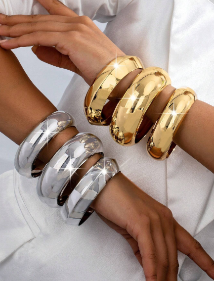 Fashionable Geometric Circular Metal Bangle Set for Women